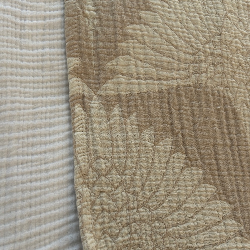 Modern Birds in Flight Crane Tan Cream Woven Organic Cotton Throw Size 55 x 75 - Picture 6 of 14